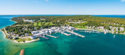 جزر تستحق الزيارة في ولاية ميشيغن.. جزيرة ماكينا (3-5)