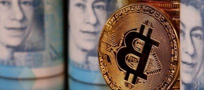 ما هي عملة البيتكوين وكيف تعمل؟