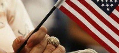 ترامب يريد جمع بيانات الحمض النووي وبصمات العين والصوت للمهاجرين